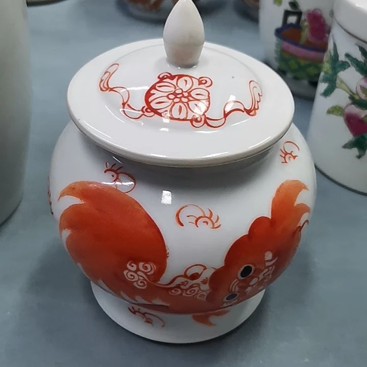 壶幕*红狮子将军罐一只手工手绘