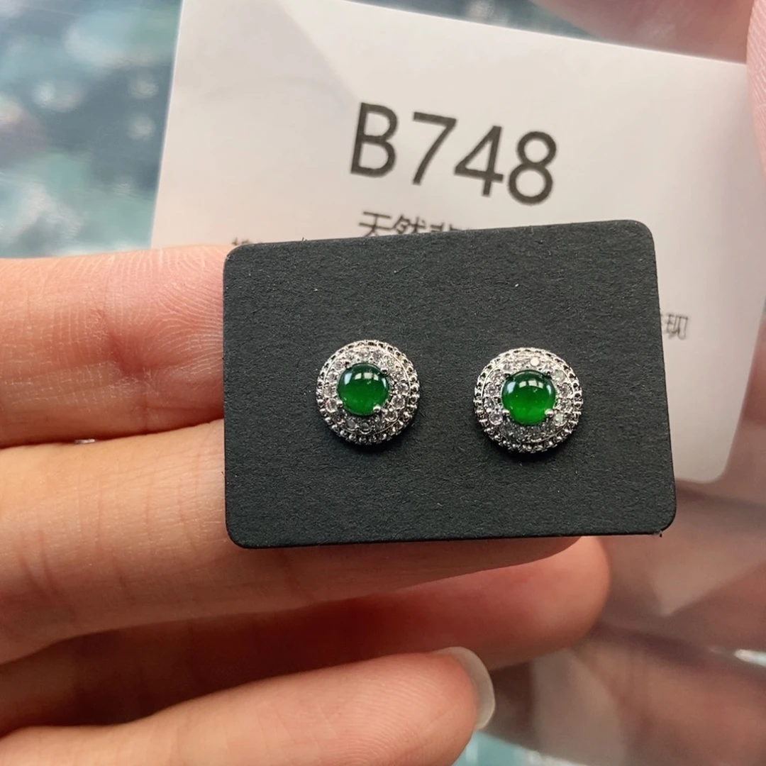 【闪购商品】翡翠吊坠(不含链)未镶嵌