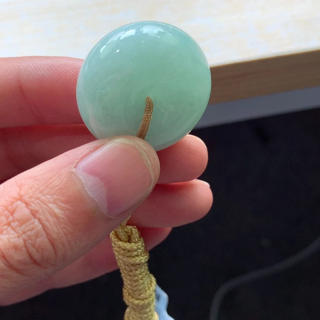 翡翠颈饰未镶嵌吊坠