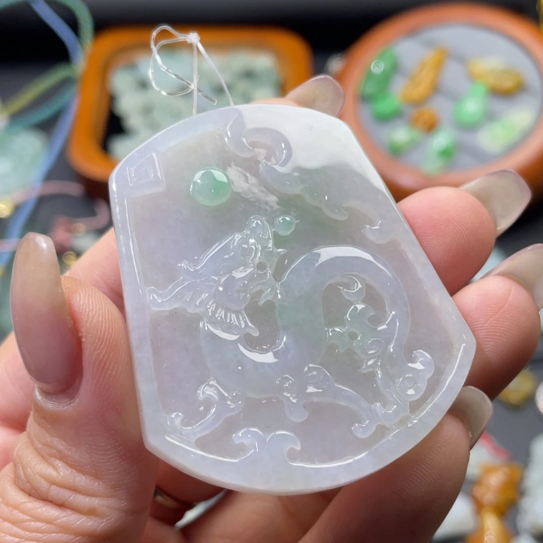 颈饰未镶嵌翡翠吊坠