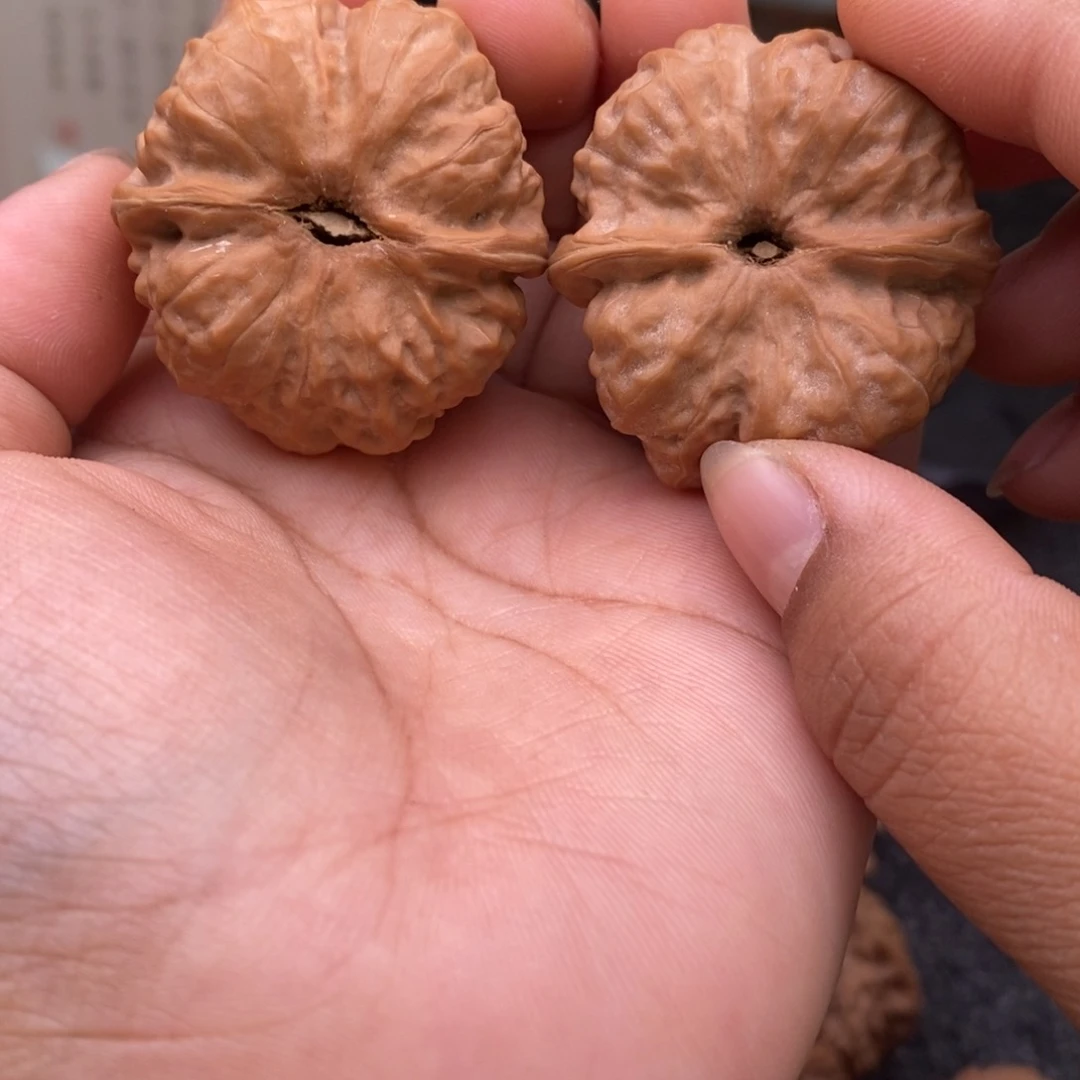 文玩核桃把件36.5蛤蟆头341