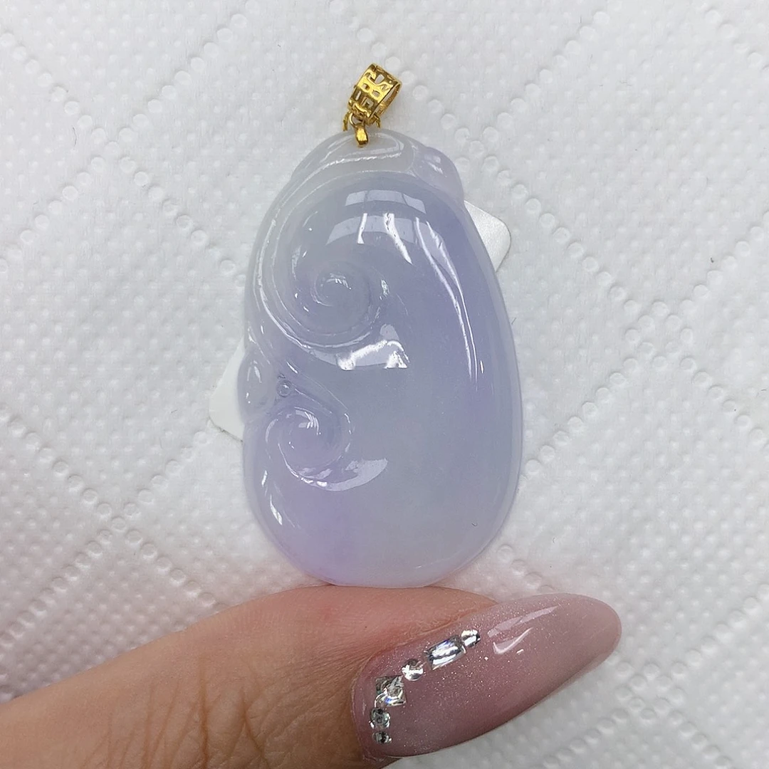 颈饰18K金镶嵌翡翠