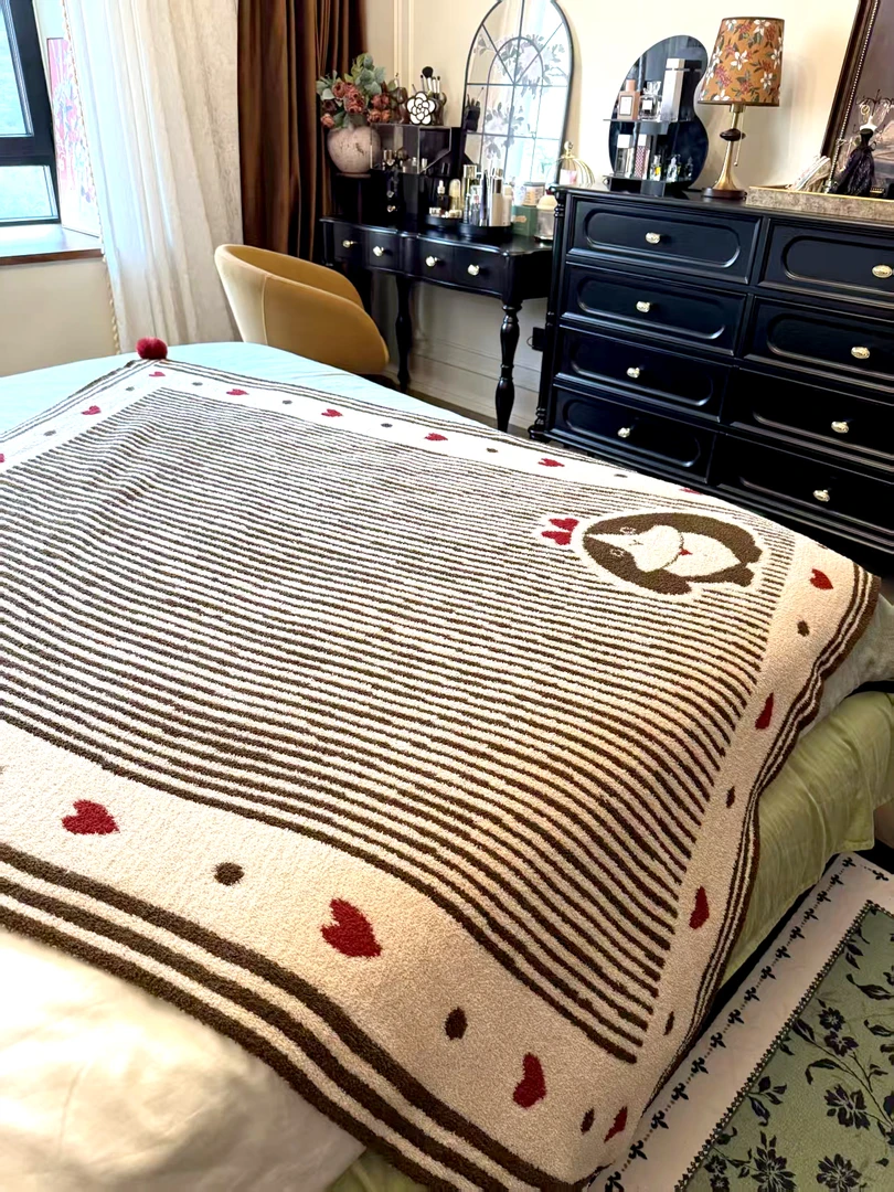 爱心萌兔半边绒披毯可爱盖毯空调毯披肩午睡毯双面四季通用