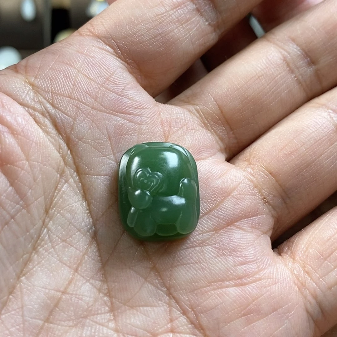 苏***龙和田玉未镶嵌吊坠(不含链)
