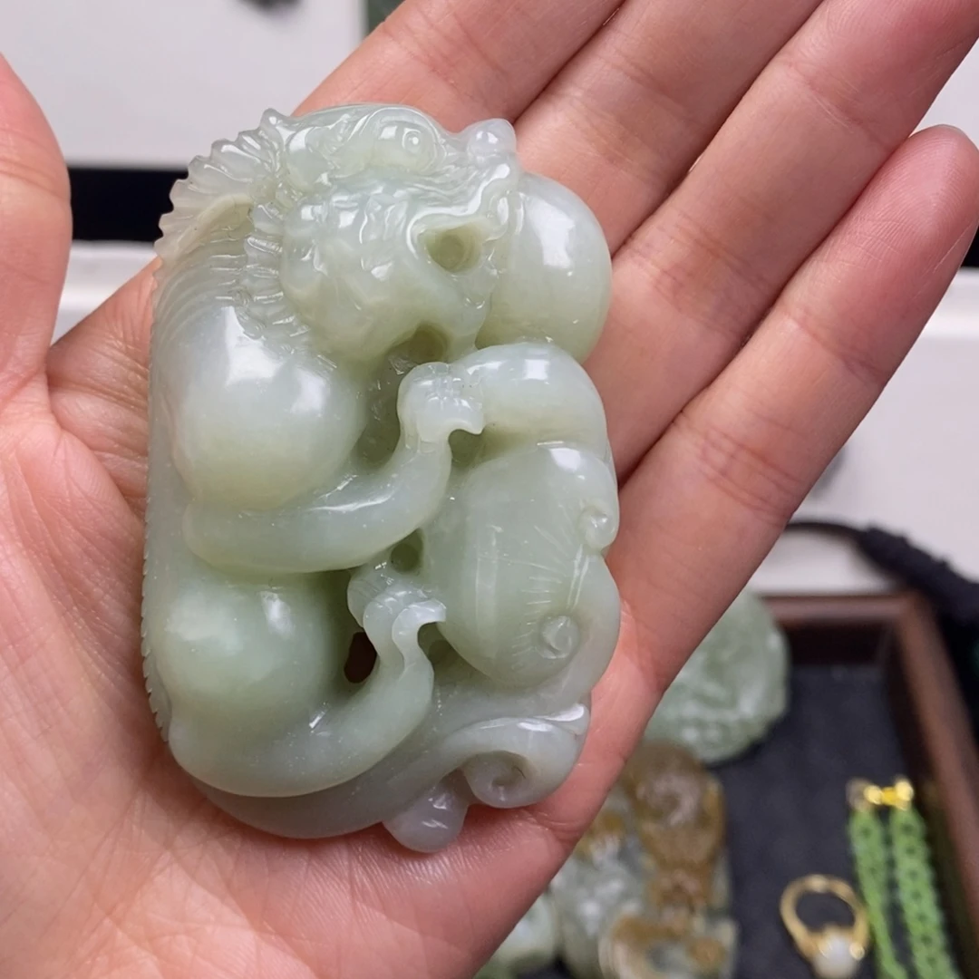 和田玉未镶嵌挂件和田玉貔貅把件