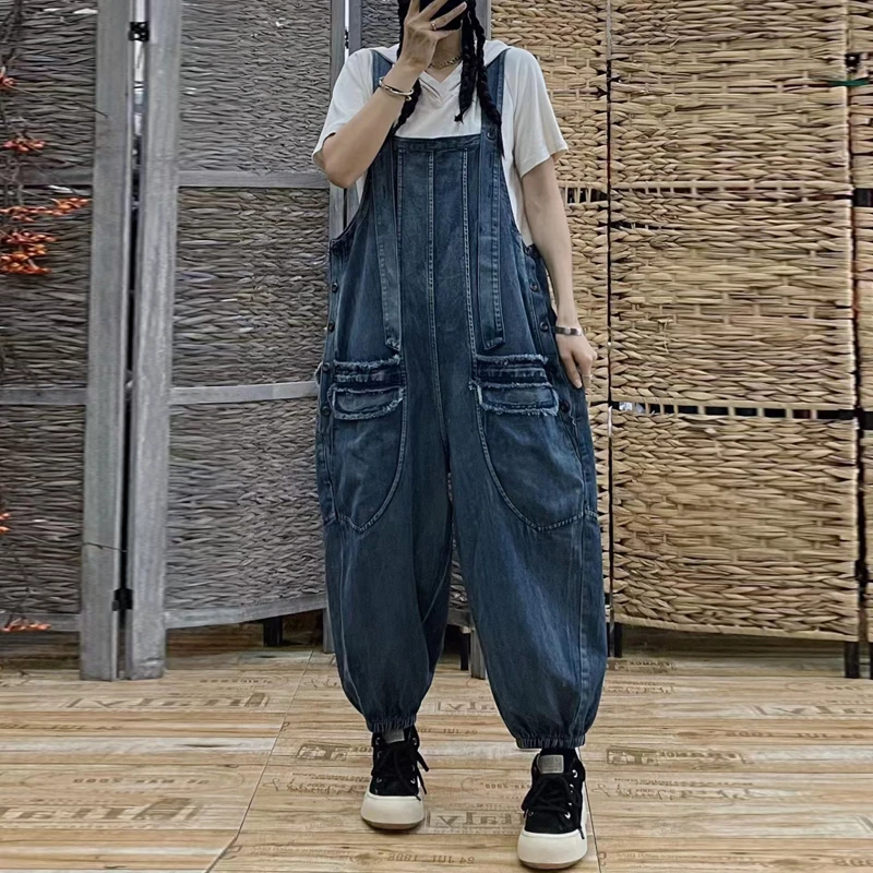 时尚个性大口袋牛仔背带裤女宽松九分裤遮肉显瘦灯笼裤潮
