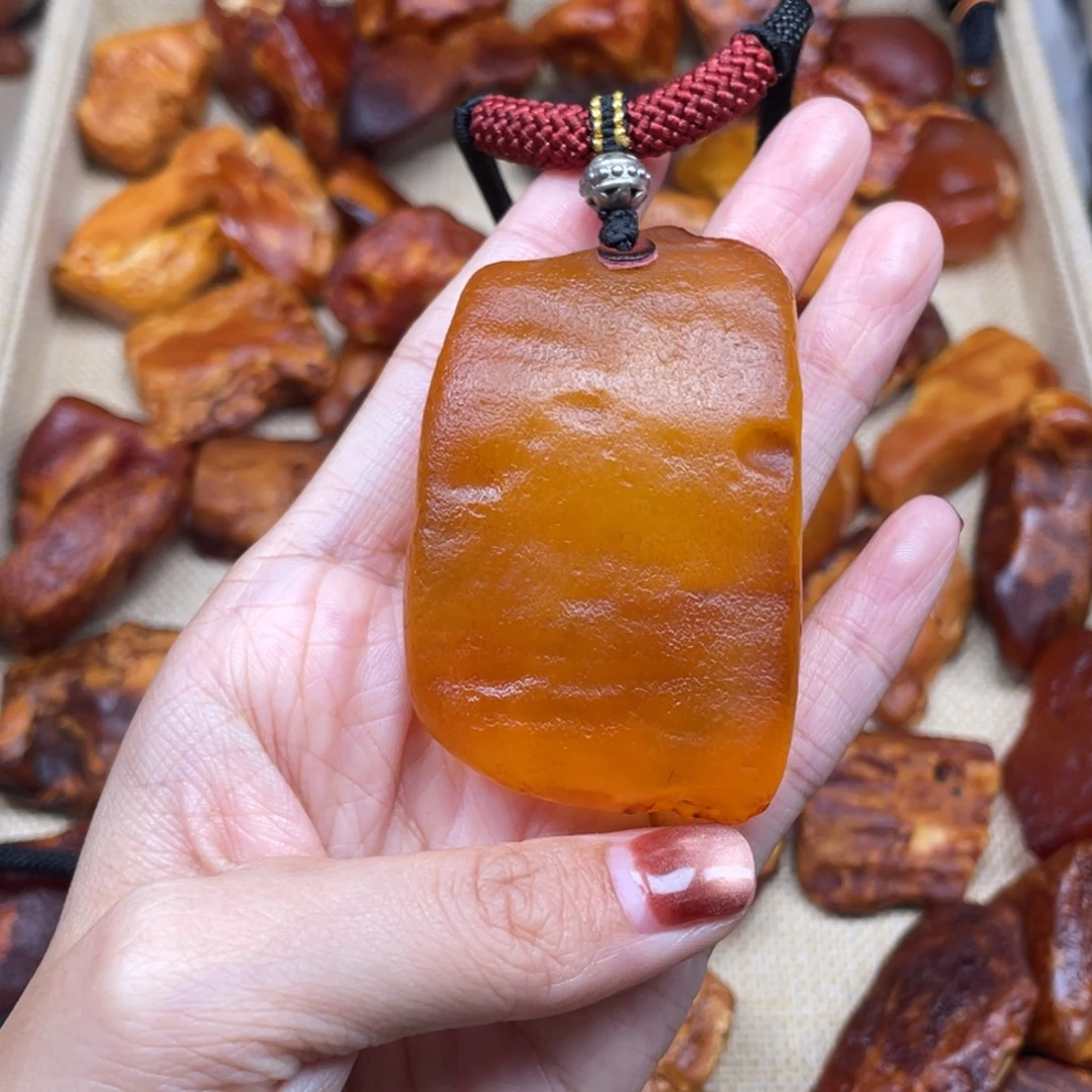 哆***~琥珀未镶嵌珠宝奇石