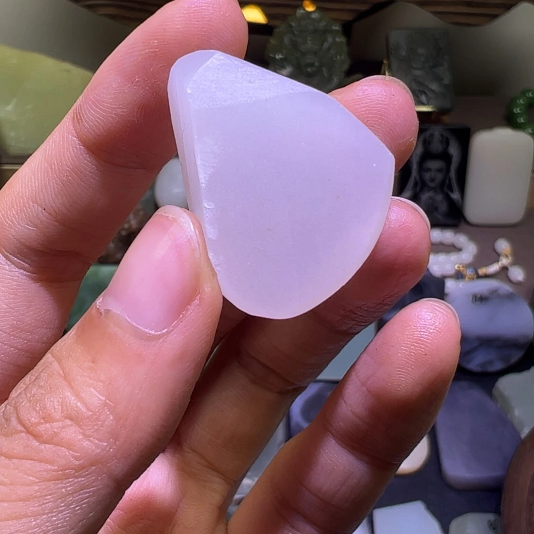 和田玉未镶嵌珠宝半成品