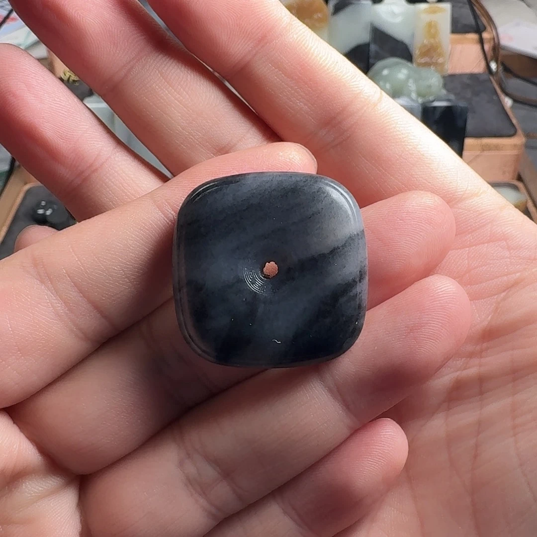 国***行和田玉未镶嵌吊坠(不含链)