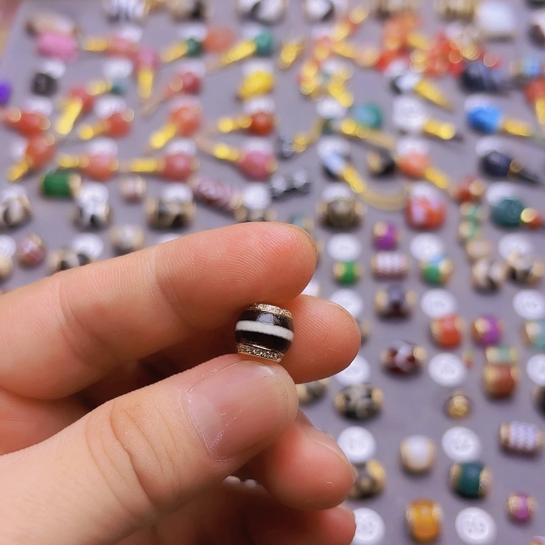 M***佘玛瑙/玉髓隔珠未镶嵌