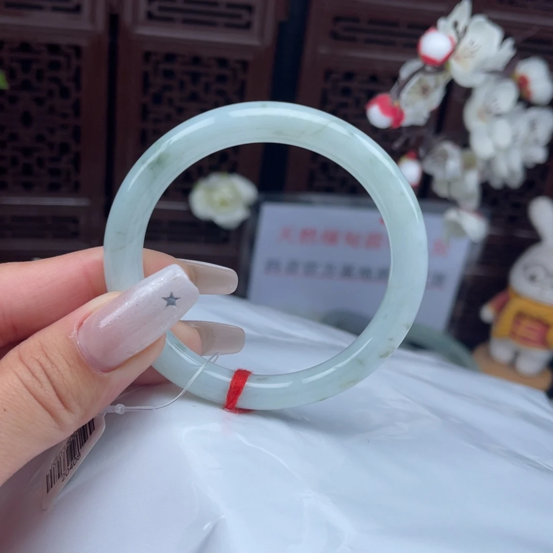 翡翠未镶嵌手镯手镯