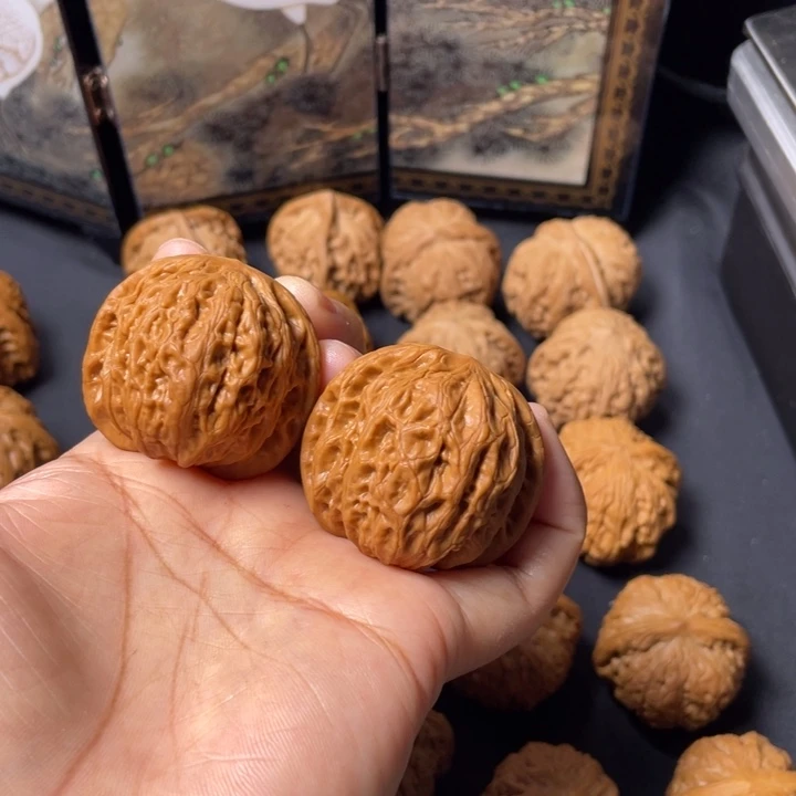 文玩核桃把件40铁锤