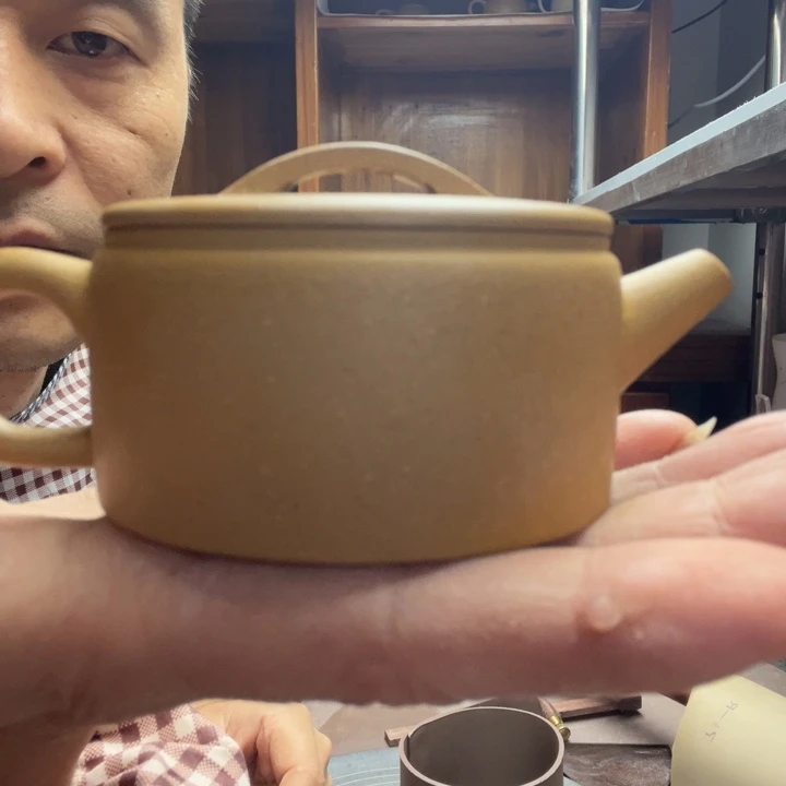 黄段汗瓦130cc等等我给他打电话问