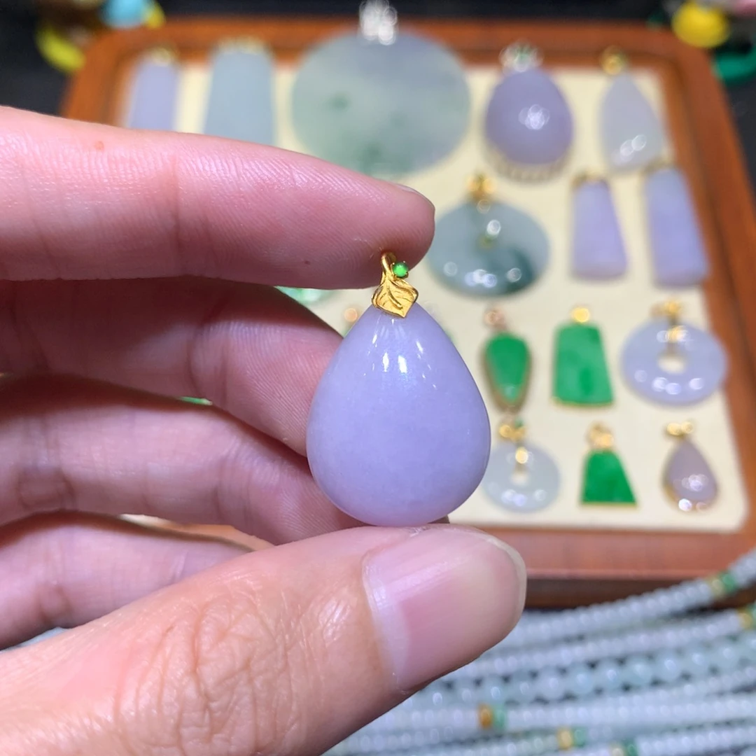 吊坠(不含链)18K金镶嵌翡翠