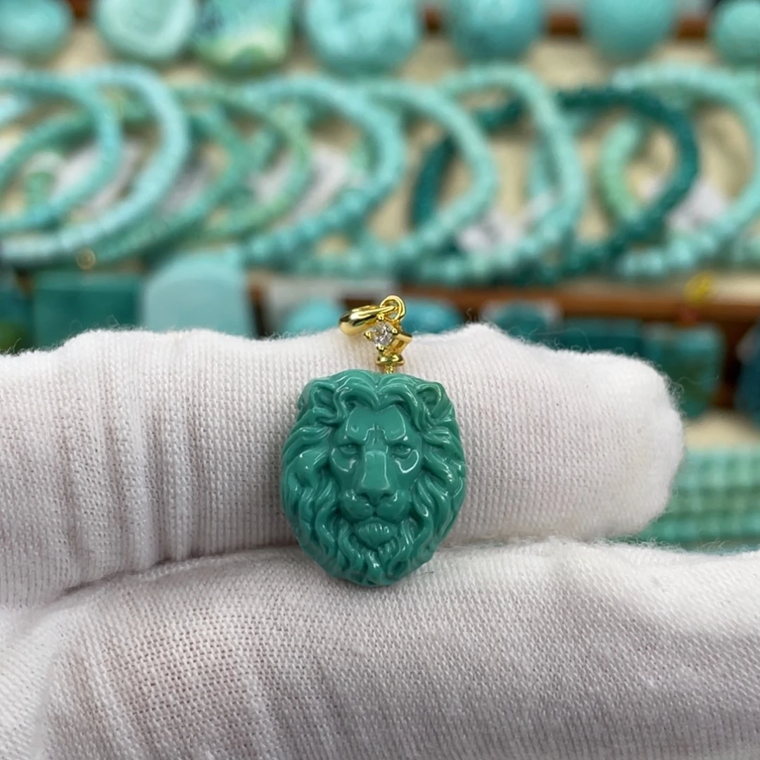 绿松石未镶嵌挂件