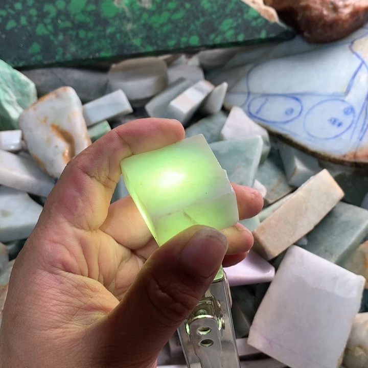 裸石翡翠天然翡翠