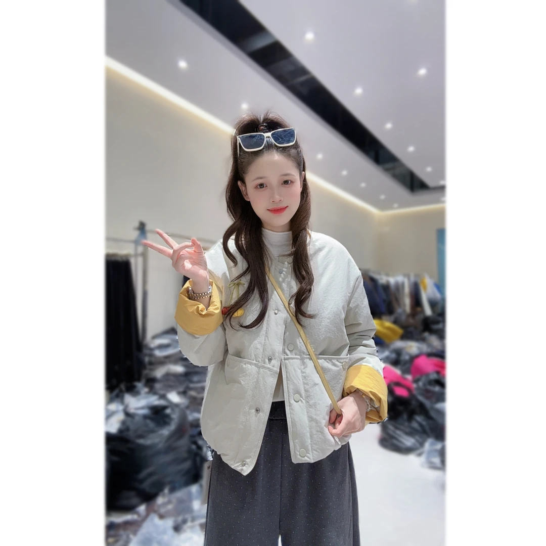 【三懿服饰】秋冬新款圆领显瘦单排扣撞色拼接洋气百搭棉服外套-310
