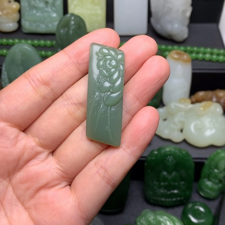 颈饰未镶嵌和田玉
