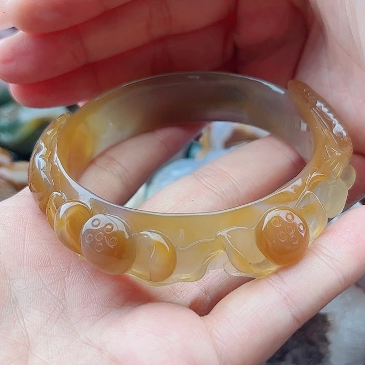 *****玛瑙未镶嵌手饰吊坠