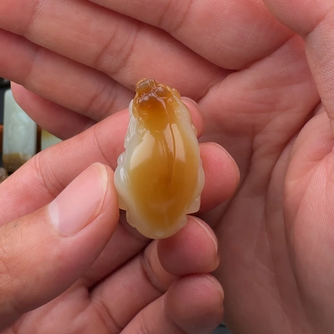 世***甜和田玉（糖玉）未镶嵌颈饰