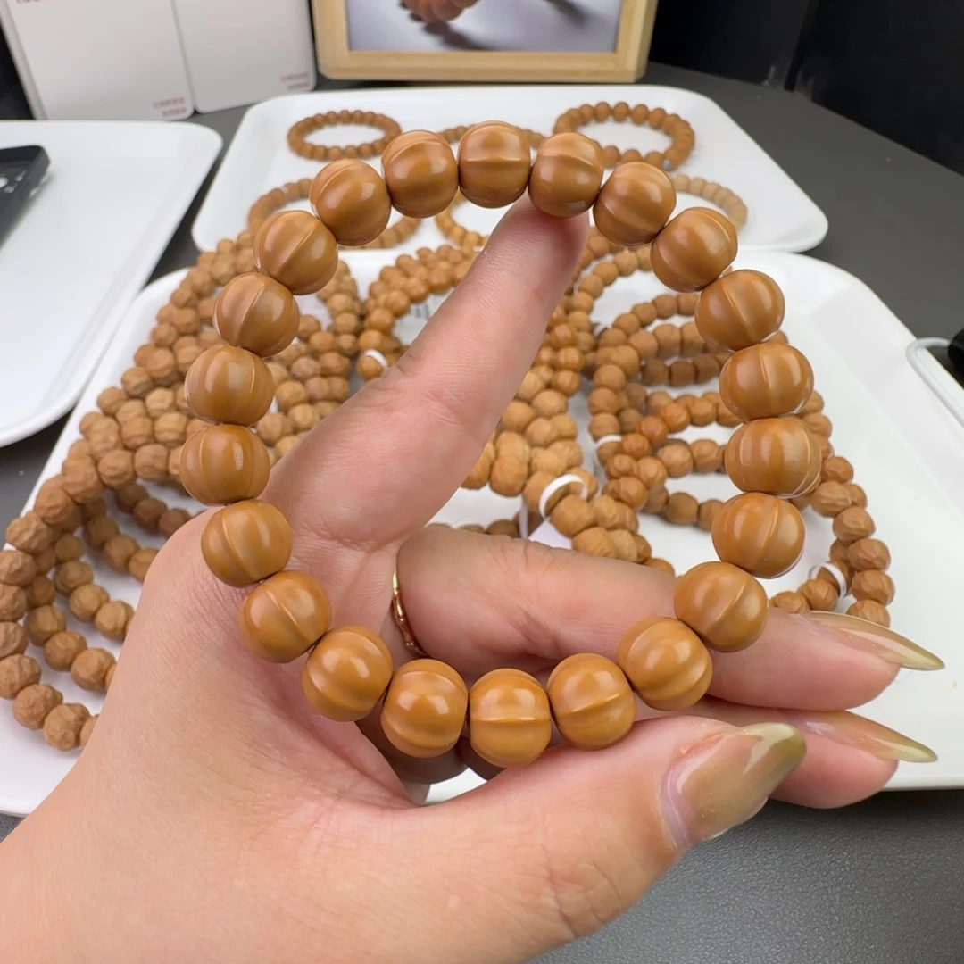 核桃手串/手链小鲨鱼