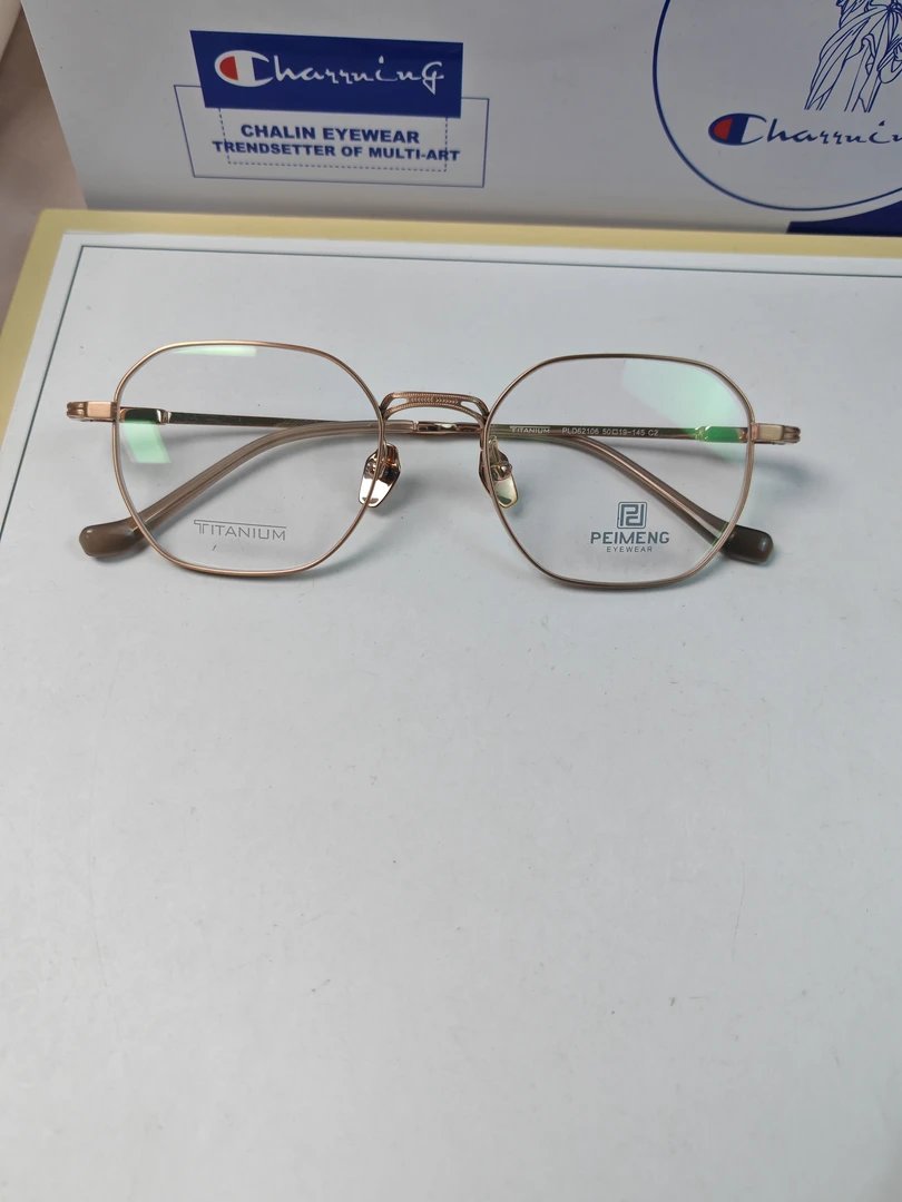 深圳高品质纯钛  超轻 复古眼镜架