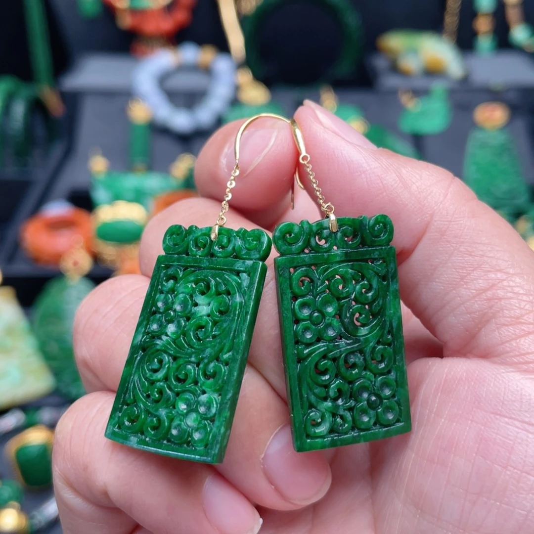 翡翠18K金镶嵌耳饰