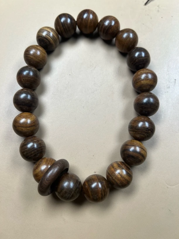 增香沉香木沉香木，可当手持车挂香味浓郁