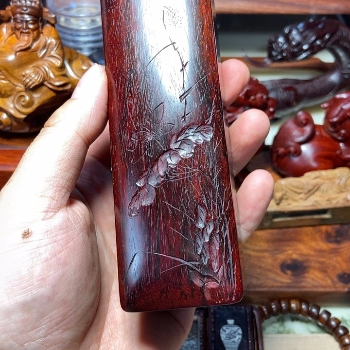 檀香紫檀（小叶紫檀）拓云作品荷花芦苇抽盖文盒