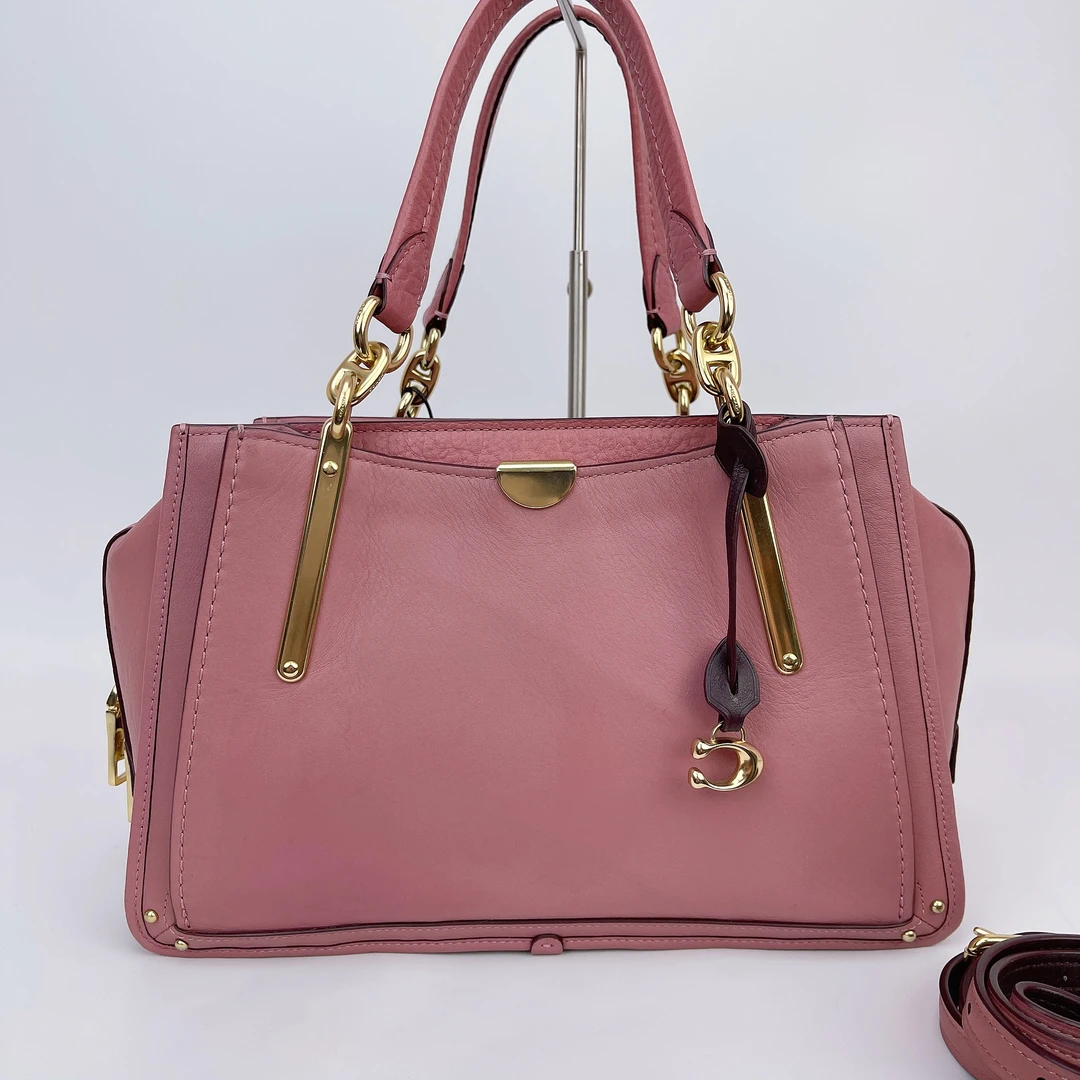 95新 COACH/蔻驰 蔻驰 粉色牛皮手提单肩包底长28 K076