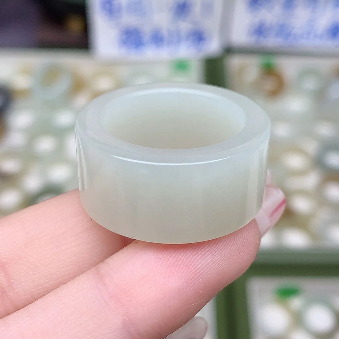 未镶嵌戒指和田玉20