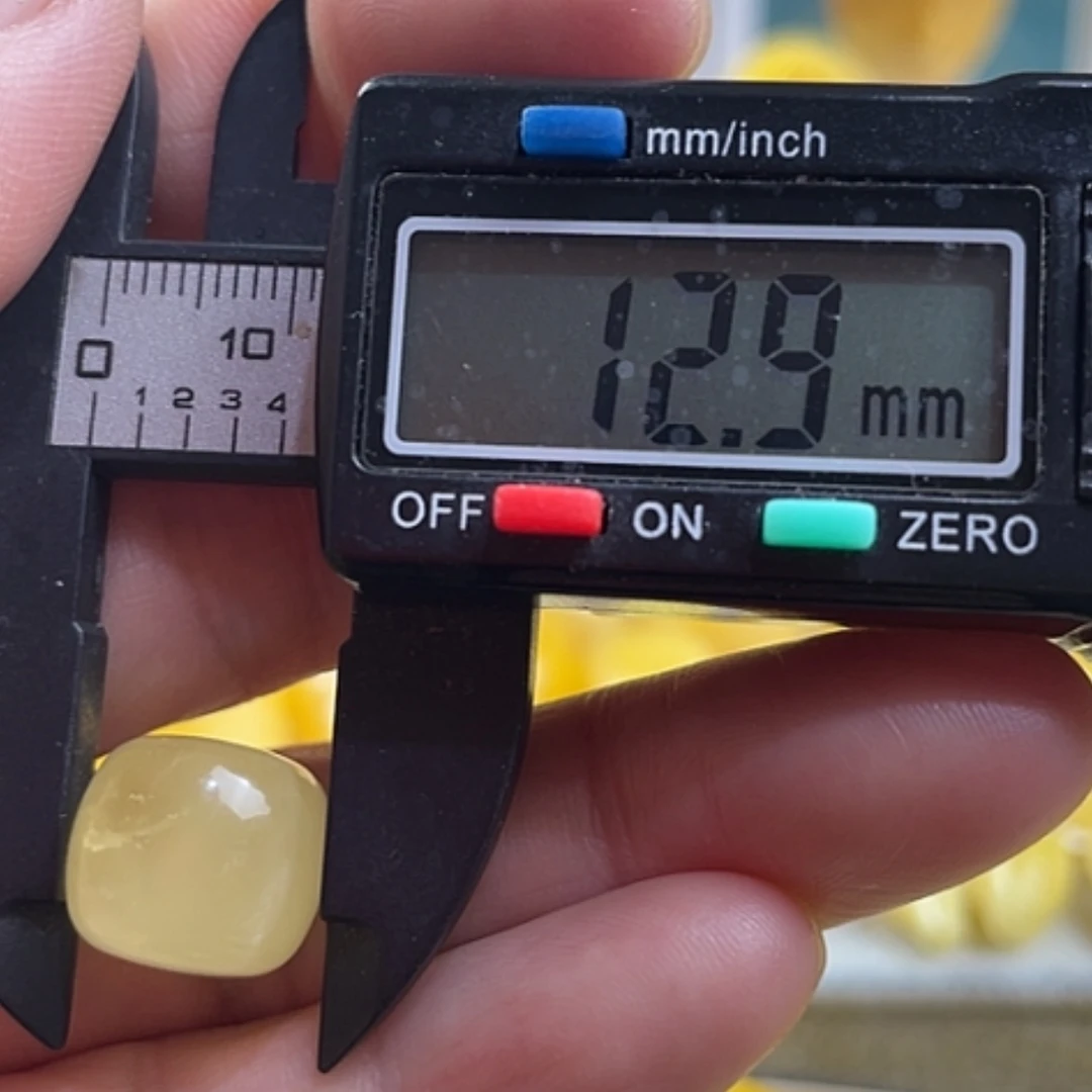 【闪购商品】琥珀裸石未镶嵌10杂