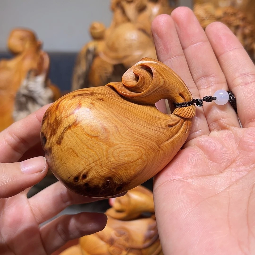 柏木（崖柏）爱****呀崖柏木手把件摆件