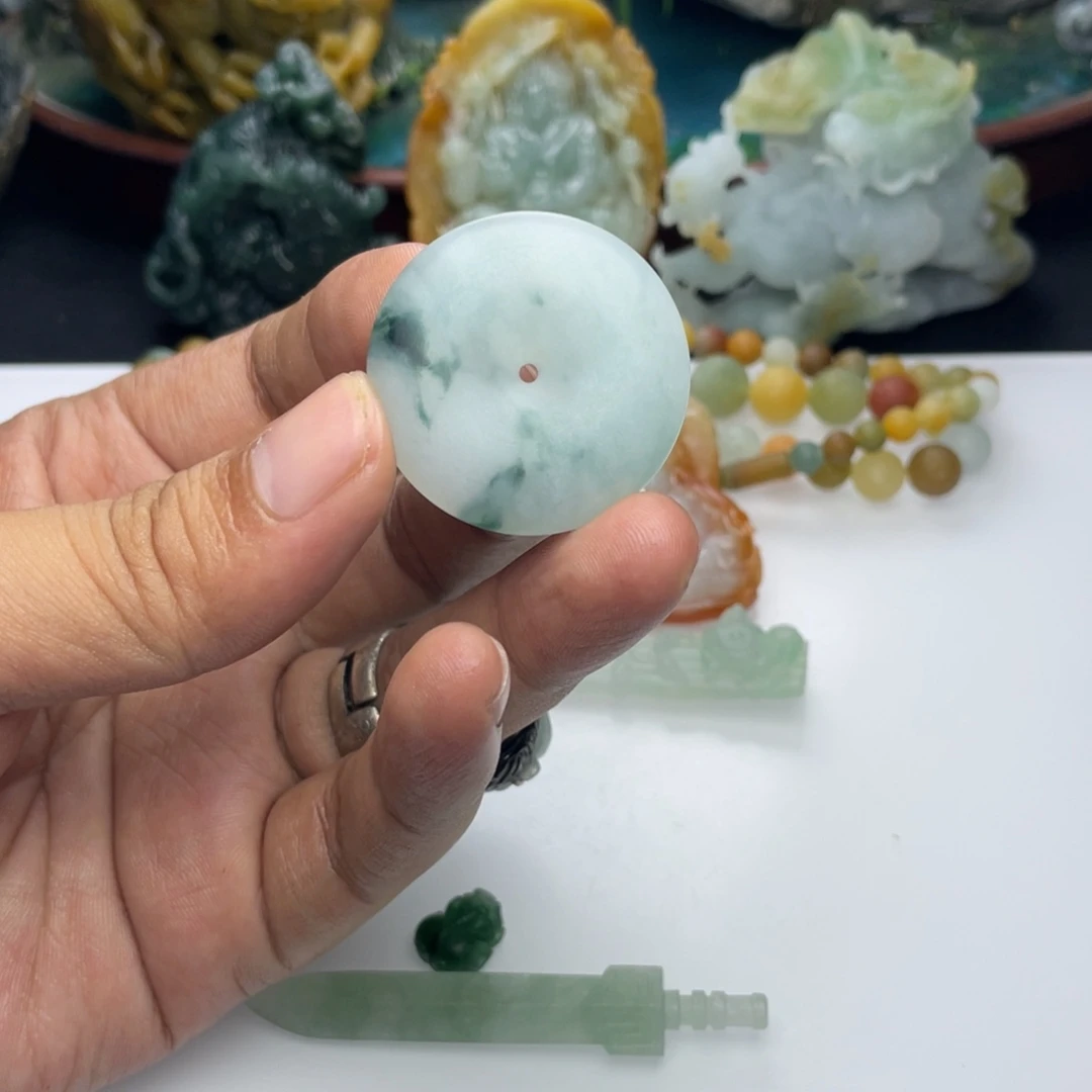 未镶嵌定制翡翠平安扣