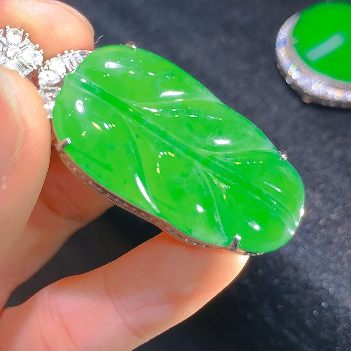 【闪购商品】翡翠颈饰未镶嵌翡翠