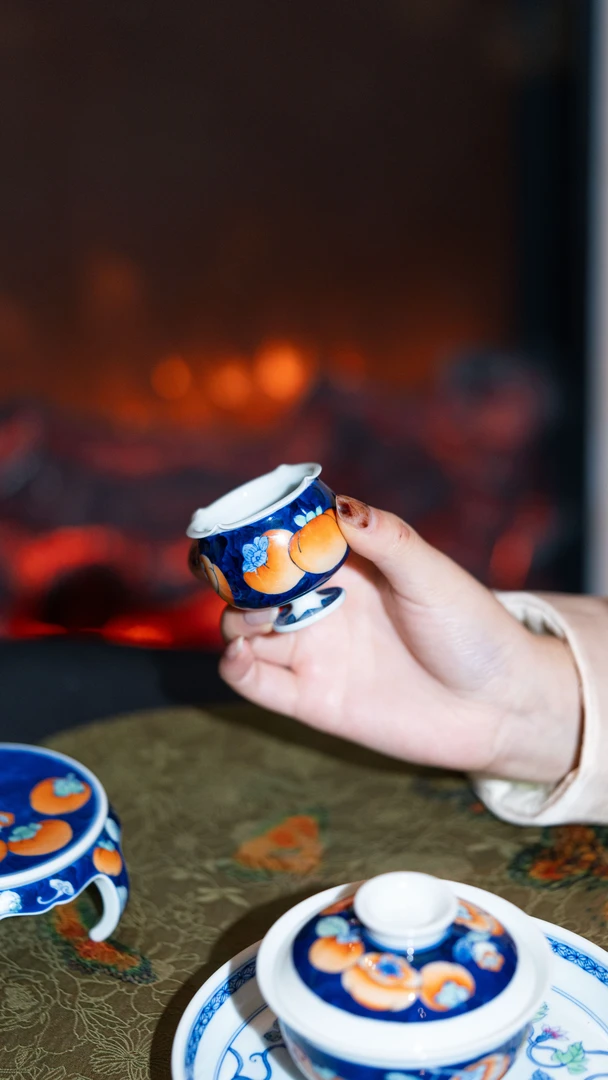 卓君手绘青花瓷斗彩柿子主人杯 景德镇中式高端茶具