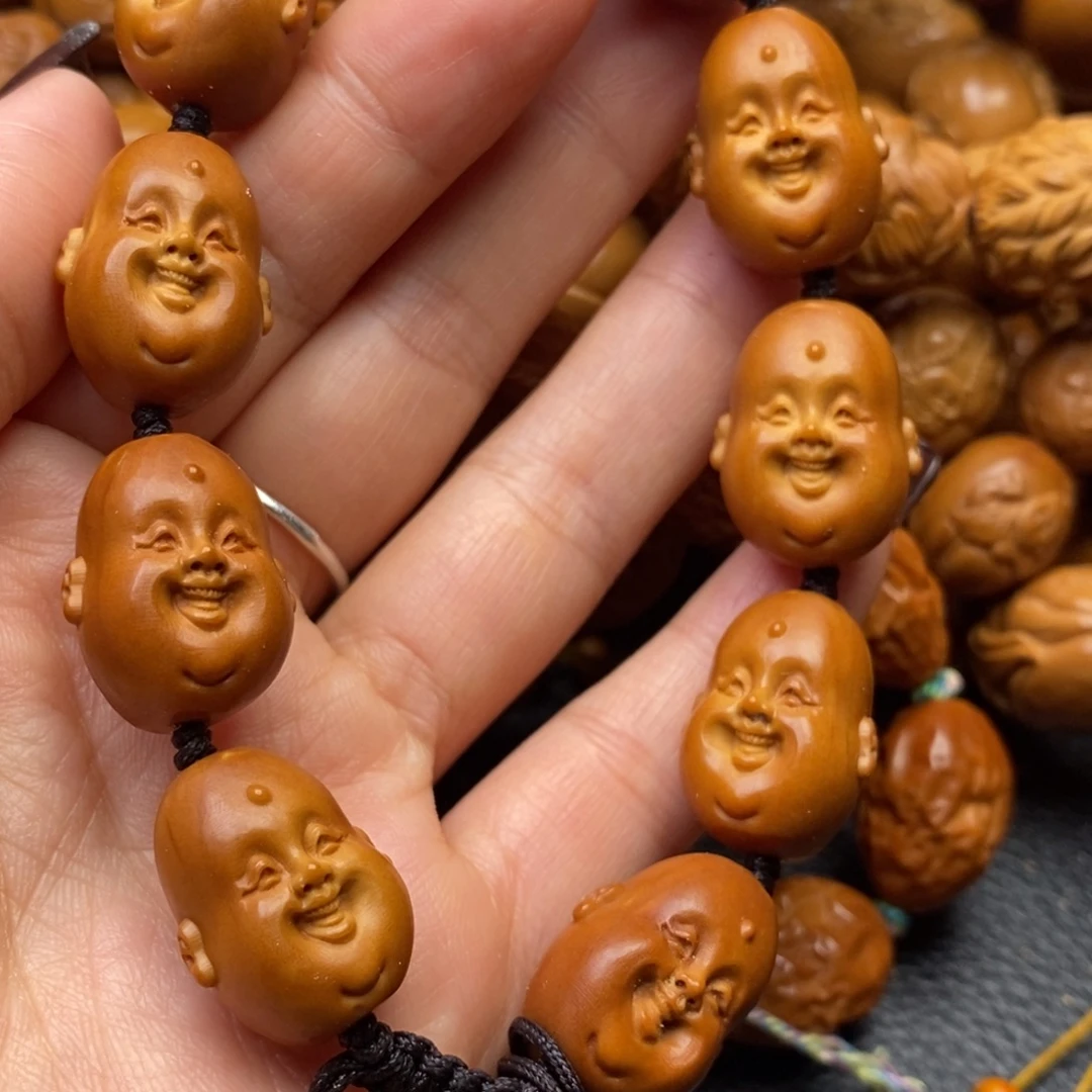 手串橄榄核十分开心