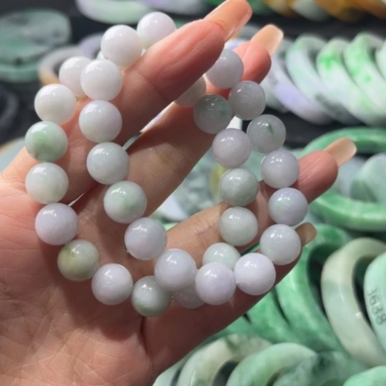 定制翡翠未镶嵌翡翠手镯