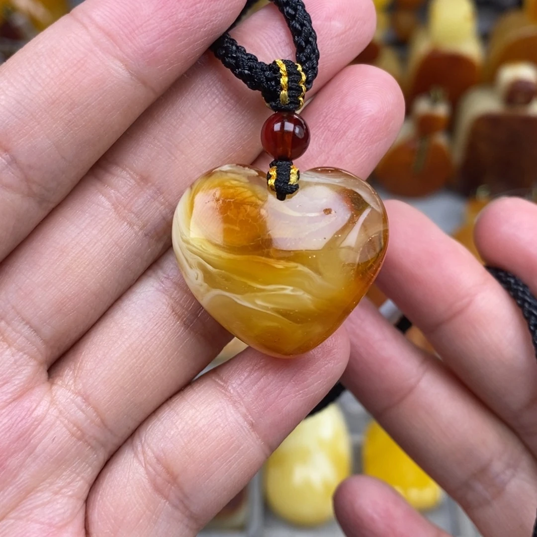 琥珀未镶嵌珠宝奇石