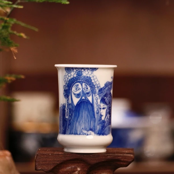 景德镇青言雅玩纯手工手绘青花霸王别姬纹闻香杯主人杯