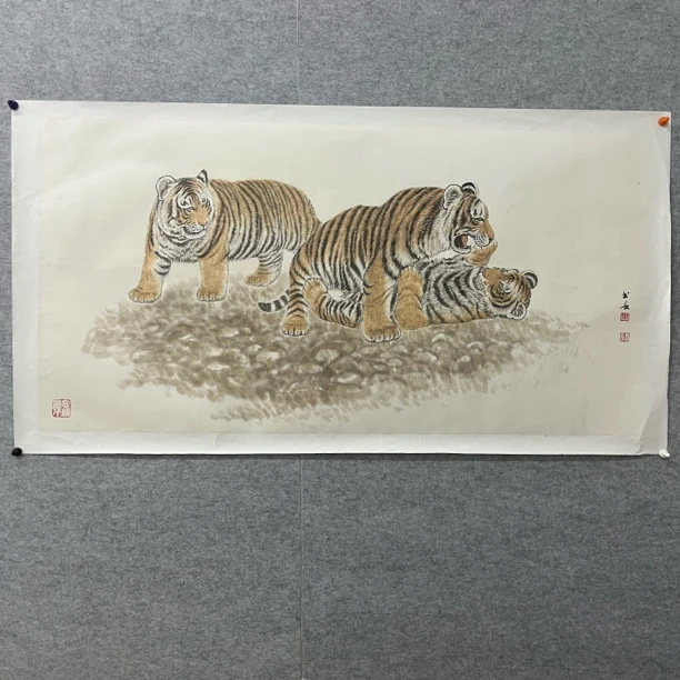 书长老师纯手绘工笔老虎139.70 三只小老虎 打闹 横幅四尺 托底