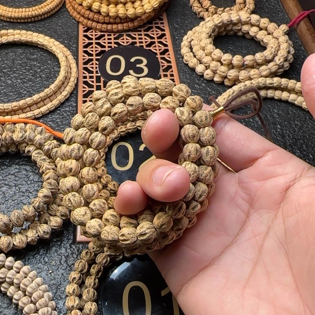 柏香籽/百香籽吊坠།*