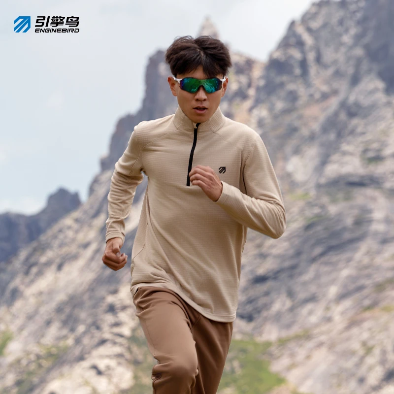 引擎鸟方格动态保暖半高领长袖T