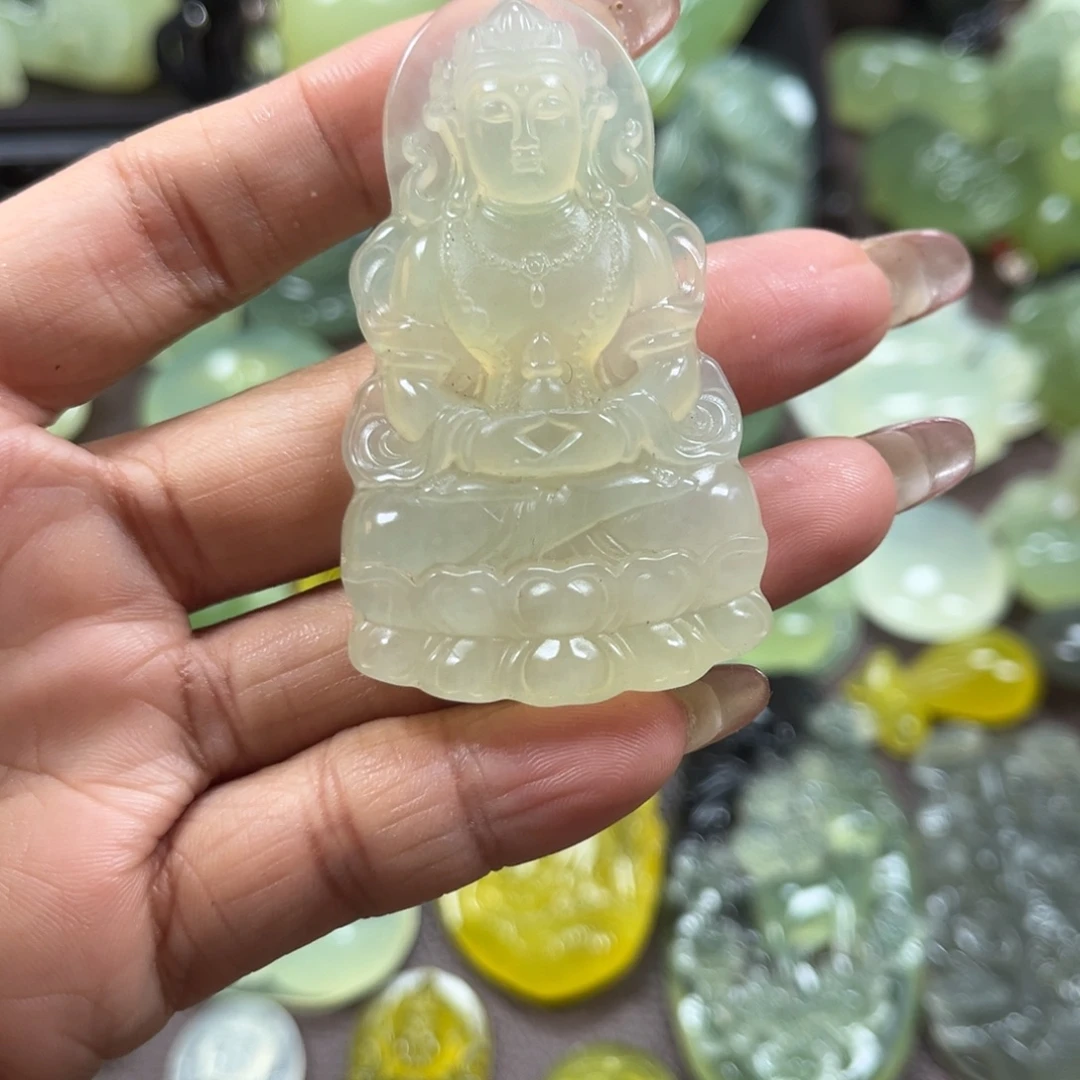 蛇纹石玉未镶嵌颈饰