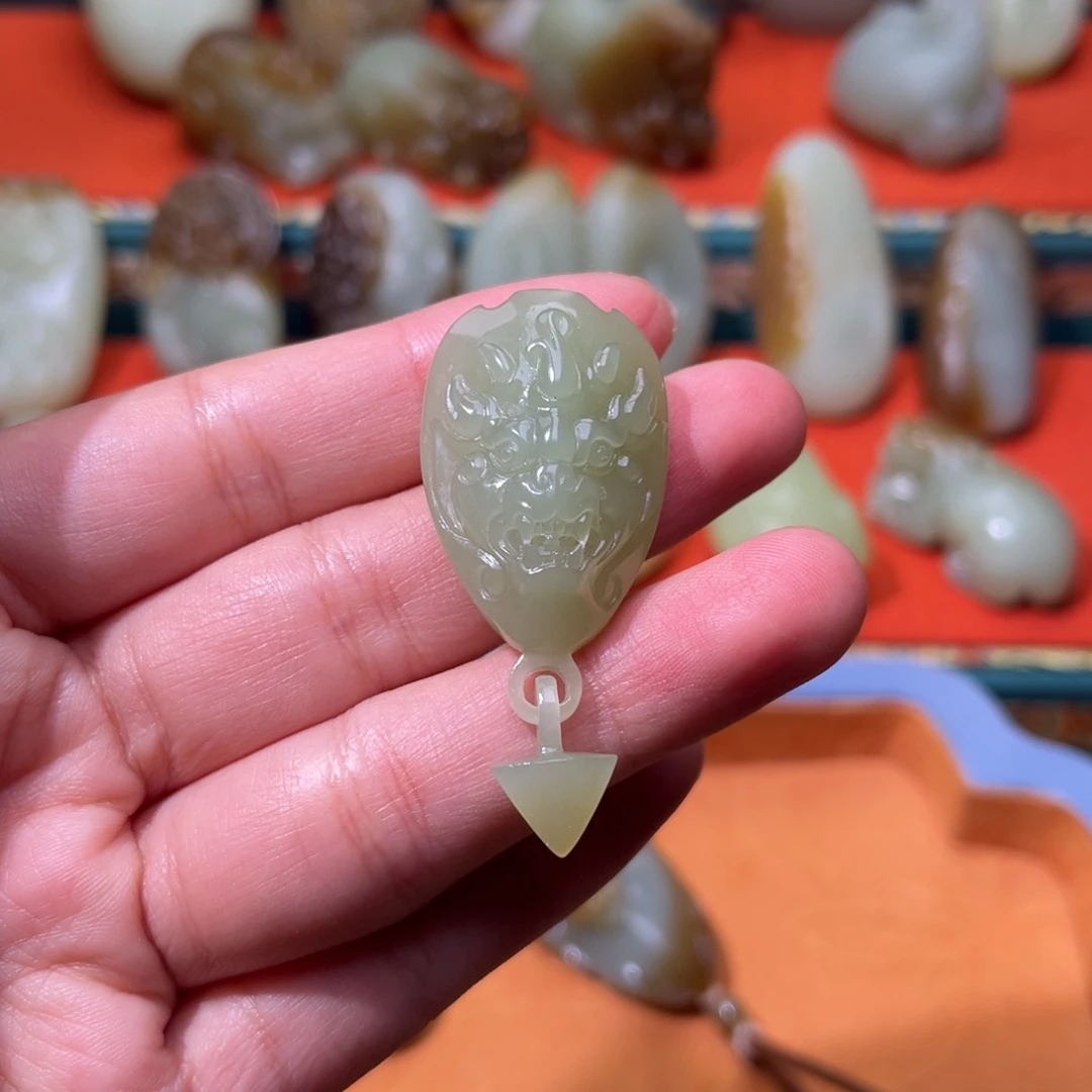 和田玉（黄玉）未镶嵌挂件