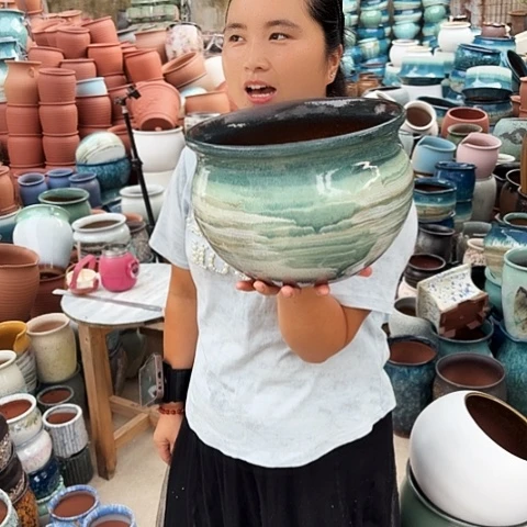 口25高18一个盆子。