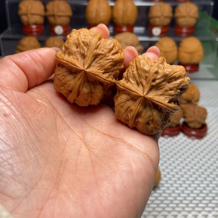 文玩核桃把件13石斧四棱