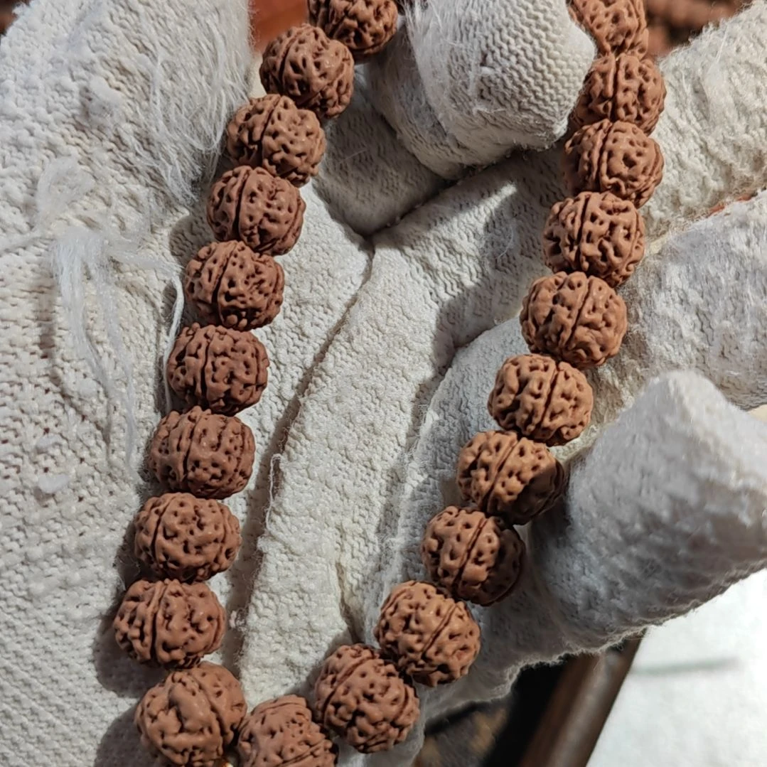 金刚菩提手串多*余老树王13.5