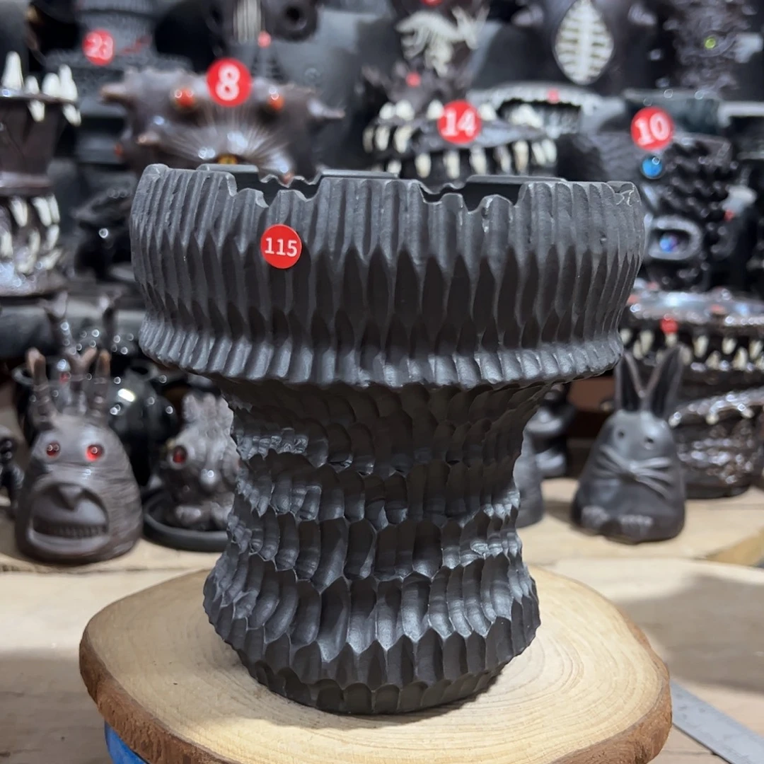 115号，微瑕，口13.2-13.5外高15