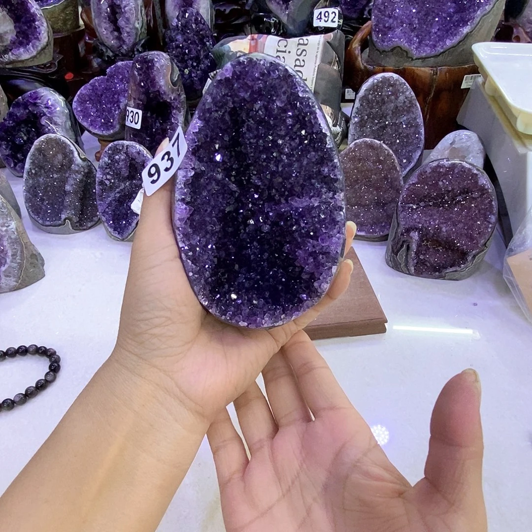 为***笑未镶嵌大型摆件（非配饰）紫晶
